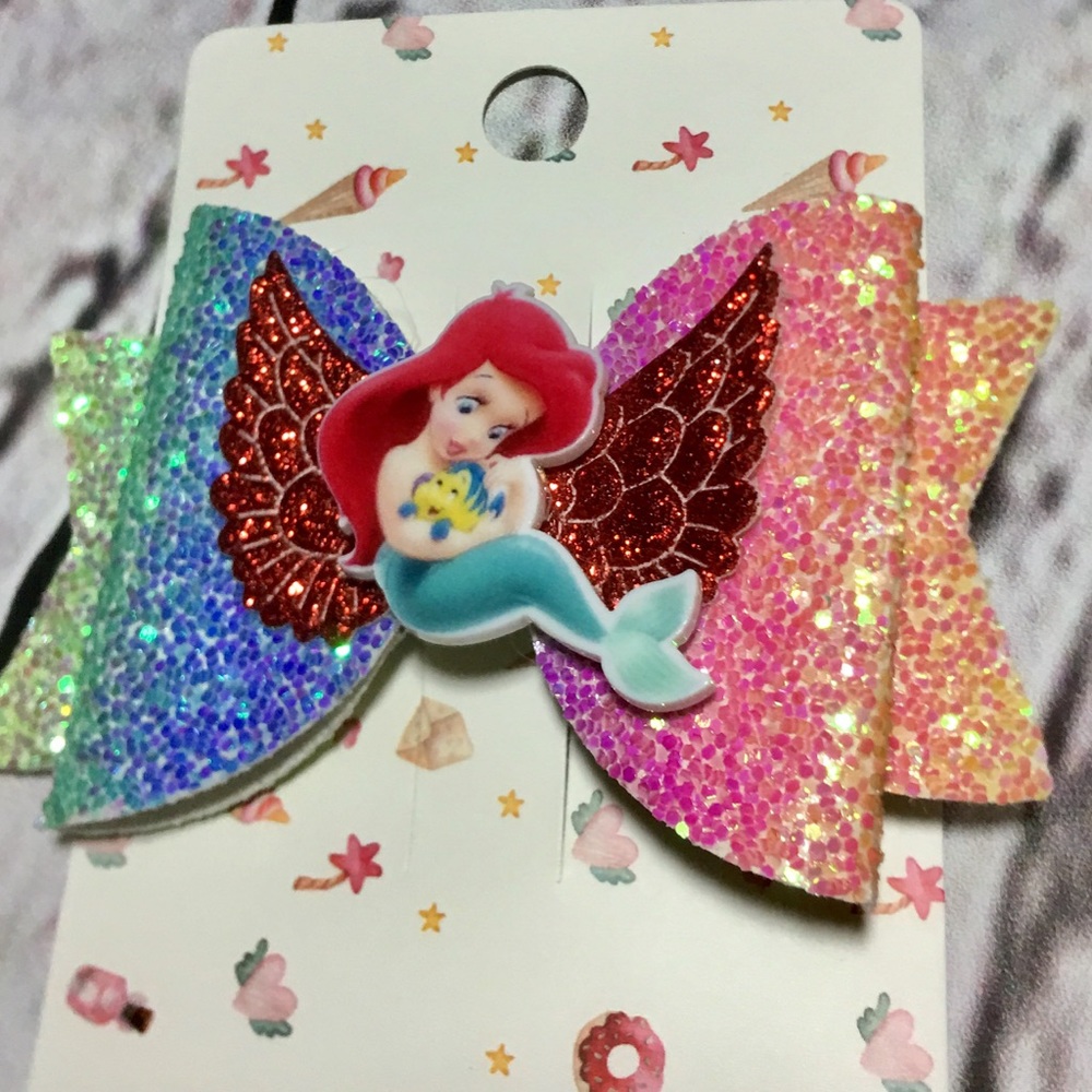3Bowsx$15 or 1x$7 Hand Made Ariel 🧜‍♀️ hair clip